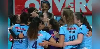 Regatas derrotó 3-1 a Alianza Lima en la primera final de la Liga Nacional Superior de Voley Regatas derrotó 3-1 a Alianza Lima en la primera final de la Liga Nacional Superior de Voley