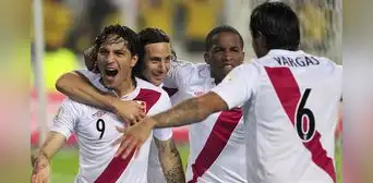 Claudio Pizarro confesó quién es el único futbolista peruano al que considera su amigo Claudio Pizarro confesó quién es el único futbolista peruano al que considera su amigo