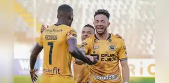 Cusco FC gana y sigue en la pelea Cusco FC gana y sigue en la pelea