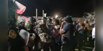 Cancillería tendrá "seria conversación" con Chile tras apoyo de sus militares en ingreso de migrantes a Perú Cancillería tendrá "seria conversación" con Chile tras apoyo de sus militares en ingreso de migrantes a Perú