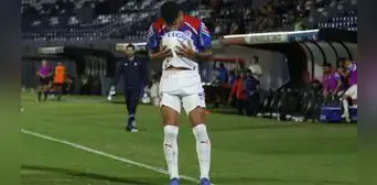 Cerro Porteño goleó 3-0 a Guaraní y se pone a 6 puntos de Libertad en la Copa de Primera Cerro Porteño goleó 3-0 a Guaraní y se pone a 6 puntos de Libertad en la Copa de Primera