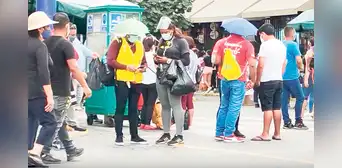 Exigen que no se vendan más chips móviles en las calles Exigen que no se vendan más chips móviles en las calles
