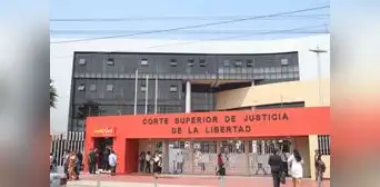 Juicios se paralizan por huelga de defensores públicos en La Libertad Juicios se paralizan por huelga de defensores públicos en La Libertad
