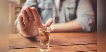 China implanta el primer chip cerebral para combatir las ganas de beber alcohol