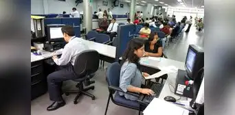 Día no laborable: el 40% de las empresas privadas considera dar libre el viernes 28 de abril
