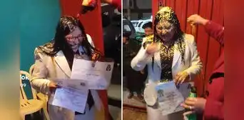 Recién egresada fue bañada con cerveza y gaseosa tras graduarse en Puno: “Muchas felicidades”