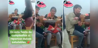 ¿Los dulces quedaron en el pasado? Hacen fiesta y se vuelven viral al repartir fruta en lugar de caramelos ¿Los dulces quedaron en el pasado? Hacen fiesta y se vuelven viral al repartir fruta en lugar de caramelos