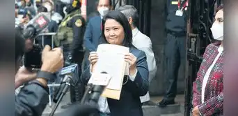Keiko Fujimori: fiscal presenta 5.900 pruebas contra lideresa de Fuerza Popular Keiko Fujimori: fiscal presenta 5.900 pruebas contra lideresa de Fuerza Popular