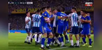 ¡Se salvó de la roja! Advíncula agarró del cuello a Nardoni durante pelea en el Boca vs. Racing