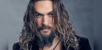 Jason Momoa alborota las redes sociales al pasear desnudo en bicicleta: "Sin palabras" Jason Momoa alborota las redes sociales al pasear desnudo en bicicleta: "Sin palabras"