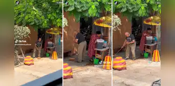 Pareja de adultos mayores dan el ejemplo y trabajan vendiendo chicha morada pese a su edad Pareja de adultos mayores dan el ejemplo y trabajan vendiendo chicha morada pese a su edad