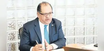 Luis López-Calva: “Un crecimiento bajo de la economía afecta la reducción de pobreza” Luis López-Calva: “Un crecimiento bajo de la economía afecta la reducción de pobreza”