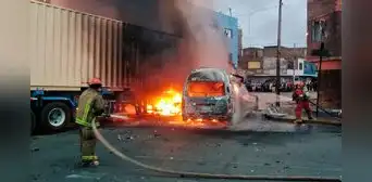 Explosión en SMP: último minuto tras choque de combi y tráiler, heridos, detenidos y viviendas afectadas