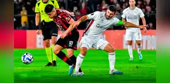 Melgar fue goleado 4-1 por Patronato de la segunda división argentina en la Copa Libertadores Melgar fue goleado 4-1 por Patronato de la segunda división argentina en la Copa Libertadores