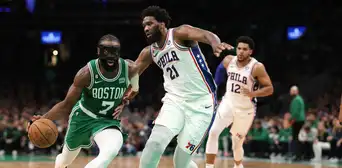 Los Celtics derrotaron 114-102 a los 76ers en el juego 3 de los play-offs NBA 2023 Los Celtics derrotaron 114-102 a los 76ers en el juego 3 de los play-offs NBA 2023