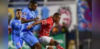 Cienciano empató 0-0 contra Deportivo Garcilaso por el clásico cusqueño de Liga 1 Cienciano empató 0-0 contra Deportivo Garcilaso por el clásico cusqueño de Liga 1