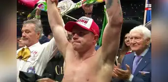 'Canelo' Álvarez venció a John Ryder y defendió con éxito su título mundial unificado
