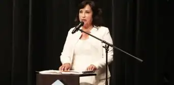 Dina Boluarte: su gestión en el Midis contrató a proveedores acusados de falsificación Dina Boluarte: su gestión en el Midis contrató a proveedores acusados de falsificación