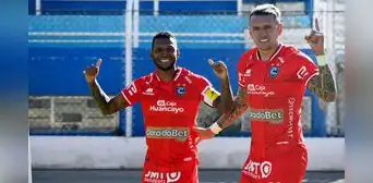 Cienciano usará emblema especial en su camiseta para conmemorar convenio con Machu Picchu Cienciano usará emblema especial en su camiseta para conmemorar convenio con Machu Picchu