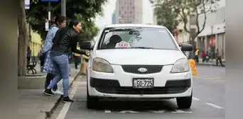 Congreso plantea que colectivos puedan operar de manera formal en Lima y Callao Congreso plantea que colectivos puedan operar de manera formal en Lima y Callao