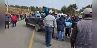 Directores de 3 colegios y una enfermera fallecieron en accidente de tránsito en Puno Directores de 3 colegios y una enfermera fallecieron en accidente de tránsito en Puno