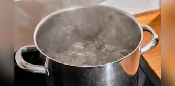 Suegra quemó a su yerno con agua hirviendo porque la ‘visitaba’ siempre a la hora de almorzar