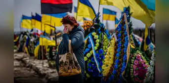Miles de ucranianas recuerdan en el Día de la Madre a sus hijos muertos en la guerra Miles de ucranianas recuerdan en el Día de la Madre a sus hijos muertos en la guerra