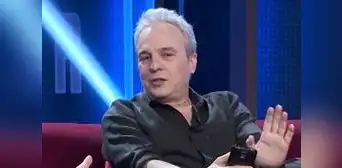 Cantante de Hombres G confiesa que fue contratado por narcotraficante en Iquitos Cantante de Hombres G confiesa que fue contratado por narcotraficante en Iquitos
