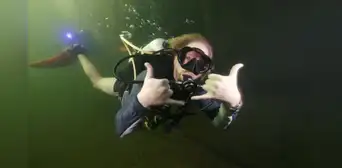 Hombre vivió bajo el agua 74 días y rompe recórd mundial para la ciencia