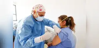 Suspenden atención en hospital de Piura ante contagio del personal médico Suspenden atención en hospital de Piura ante contagio del personal médico