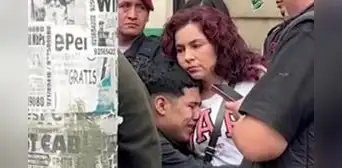 Ladrón termina con el pie incrustado en un fierro tras huir de la PNP: su mamá tuvo que consolarlo Ladrón termina con el pie incrustado en un fierro tras huir de la PNP: su mamá tuvo que consolarlo