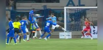 ¿Era penal para Binacional? Díaz tocó el balón con el brazo en área de Sporting Cristal ¿Era penal para Binacional? Díaz tocó el balón con el brazo en área de Sporting Cristal