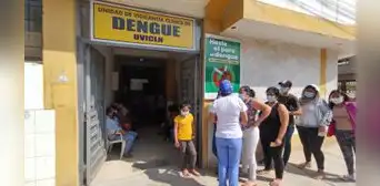 Centros de salud de José L. Ortiz y La Victoria colapsan por el dengue en Chiclayo Centros de salud de José L. Ortiz y La Victoria colapsan por el dengue en Chiclayo