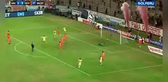 Alex Valera se lució con un nuevo hat-trick en goleada de Universitario sobre Vallejo Alex Valera se lució con un nuevo hat-trick en goleada de Universitario sobre Vallejo