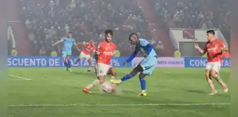 Advíncula la sigue rompiendo: sensacional asistencia de huacha para el agónico triunfo de Boca Advíncula la sigue rompiendo: sensacional asistencia de huacha para el agónico triunfo de Boca
