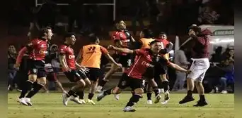 FBC Melgar: triunfo en el último minuto