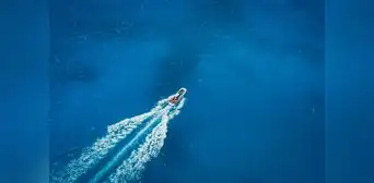 ¿Por qué el océano es azul si el agua es transparente? ¿Por qué el océano es azul si el agua es transparente?