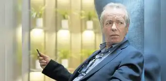 Perfil y entraña de Martin Amis