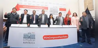 Bloque Magisterial evaluará apoyo a presidencia remota de Boluarte tras reunión en PCM Bloque Magisterial evaluará apoyo a presidencia remota de Boluarte tras reunión en PCM