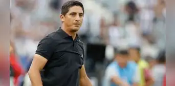 Hinchas de Alianza critican a 'Chicho' Salas y piden su salida: "Cambien a un DT de nivel" Hinchas de Alianza critican a 'Chicho' Salas y piden su salida: "Cambien a un DT de nivel"