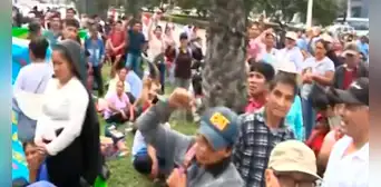 Ciudadanos bloquearon Av. República de Panamá en San Isidro y protestaron por falta de agua y desagüe Ciudadanos bloquearon Av. República de Panamá en San Isidro y protestaron por falta de agua y desagüe