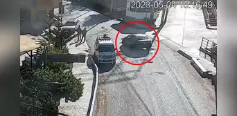 Cámaras de seguridad captan a chofer que atropelló a escolar y se fugó en Apurímac Cámaras de seguridad captan a chofer que atropelló a escolar y se fugó en Apurímac