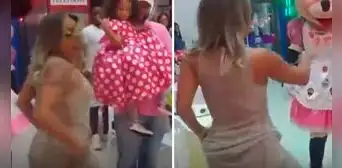 El sensual baile de una madre en cumpleaños de su hija que divide a TikTok: "Arruinó la fiesta" El sensual baile de una madre en cumpleaños de su hija que divide a TikTok: "Arruinó la fiesta"