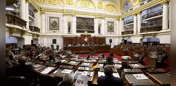 El Congreso debilita las instituciones democráticas