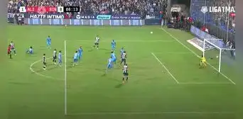 Jesús Castillo abre el marcador con un gran remate y pone a Alianza cerca del título del Apertura Jesús Castillo abre el marcador con un gran remate y pone a Alianza cerca del título del Apertura