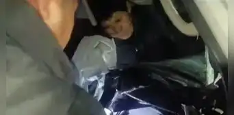 Hombre quedó atrapado entre los fierros de una combi que atropelló una vaca en Puno