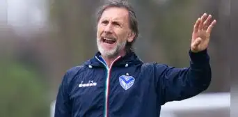 Ricardo Gareca la pasa mal en Vélez: los pobres números que harían tambalear su continuidad Ricardo Gareca la pasa mal en Vélez: los pobres números que harían tambalear su continuidad