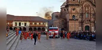 ¡Fiebre por "Transformers" en Cusco! Réplicas de autobots se lucen en la plaza Mayor ¡Fiebre por "Transformers" en Cusco! Réplicas de autobots se lucen en la plaza Mayor