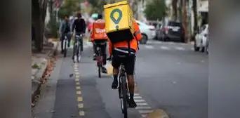 Repartidores de app de delivery se encaminan a recibir CTS y un seguro de salud