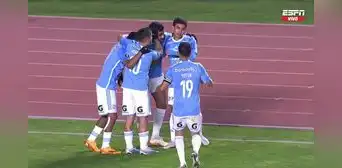 ¡Apareció el goleador! Tras un espectacular pase de Grimaldo, Brenner pone el empate de Cristal ¡Apareció el goleador! Tras un espectacular pase de Grimaldo, Brenner pone el empate de Cristal